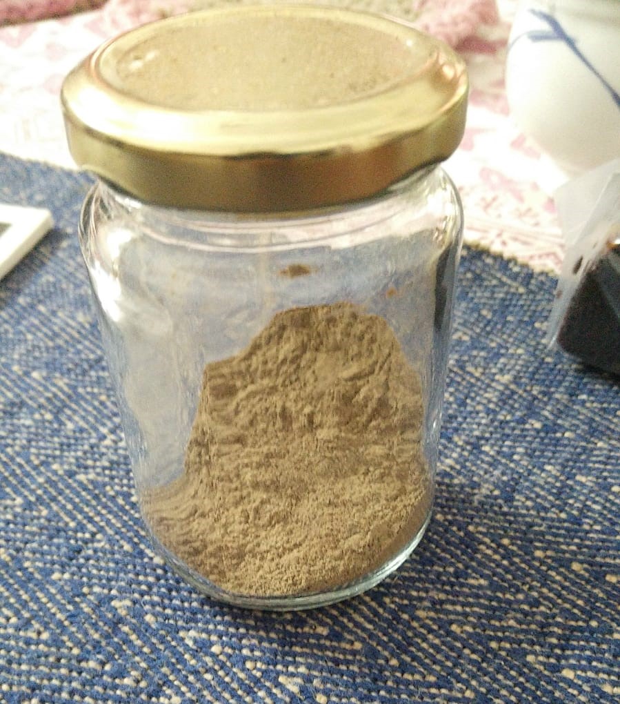 Photo of Cartagena's cathedral at the background and some colonial style houses